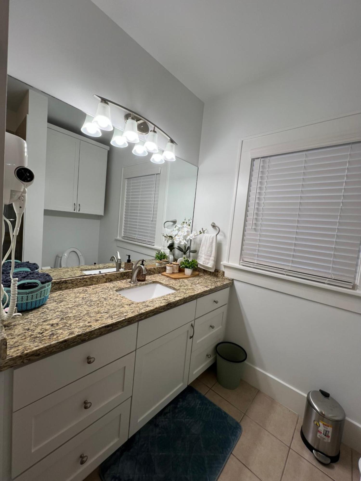 Mycrib Houston Hostel ภายนอก รูปภาพ