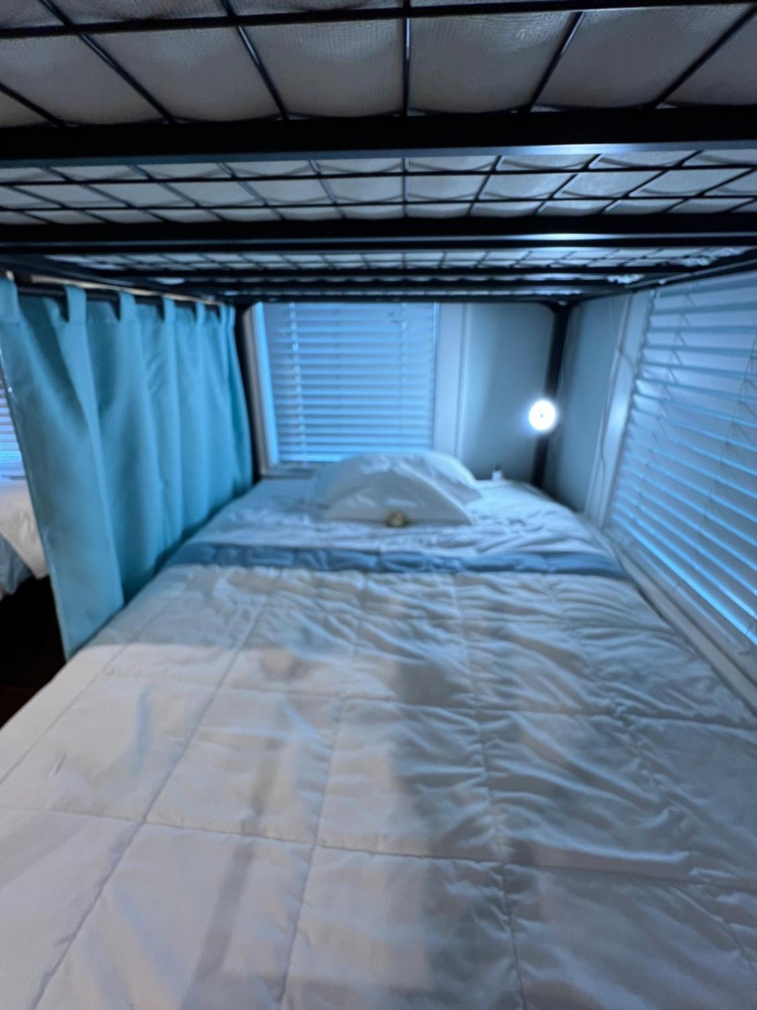 Mycrib Houston Hostel ภายนอก รูปภาพ