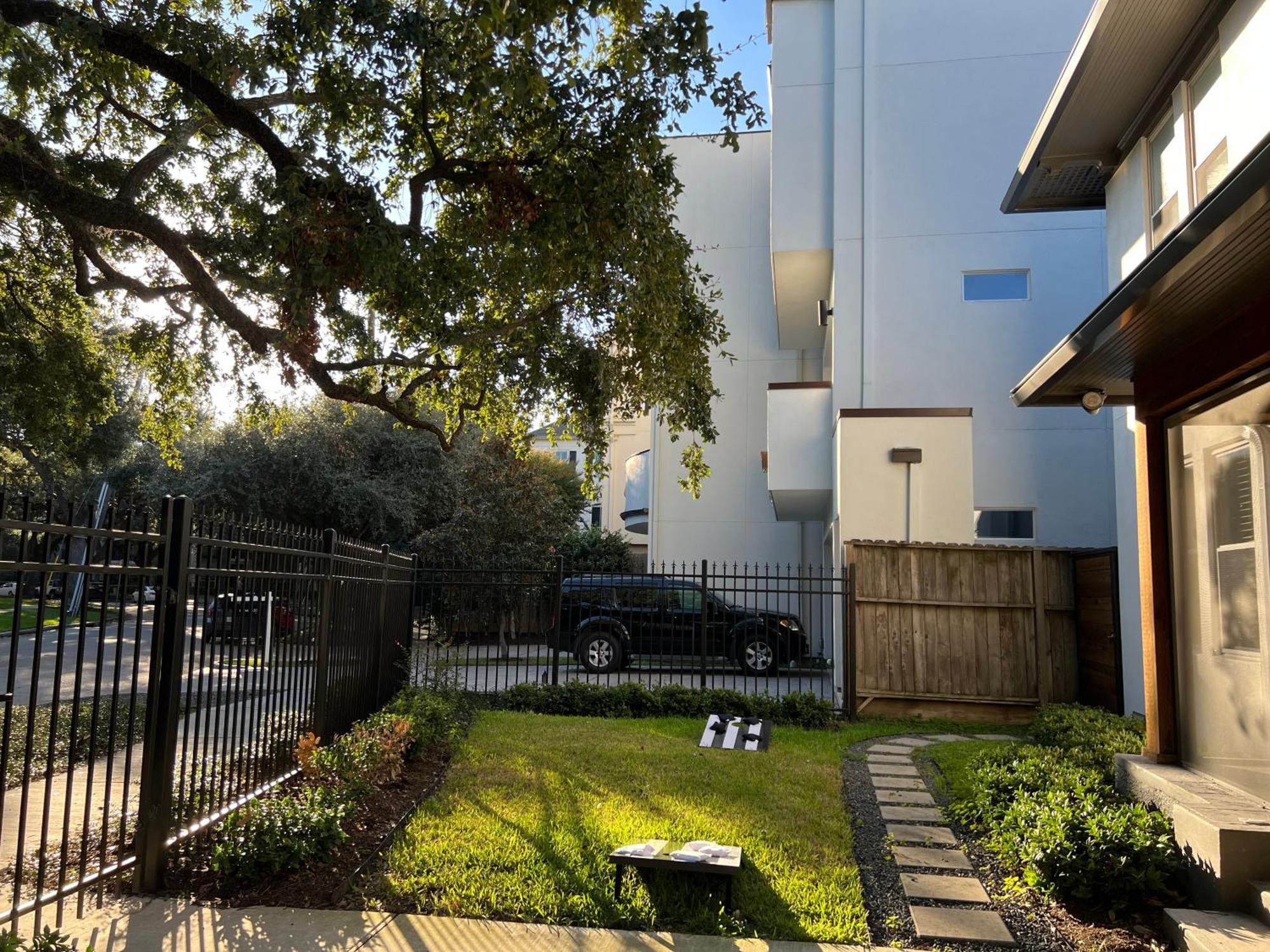 Mycrib Houston Hostel ภายนอก รูปภาพ