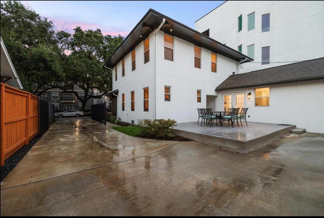 Mycrib Houston Hostel ภายนอก รูปภาพ